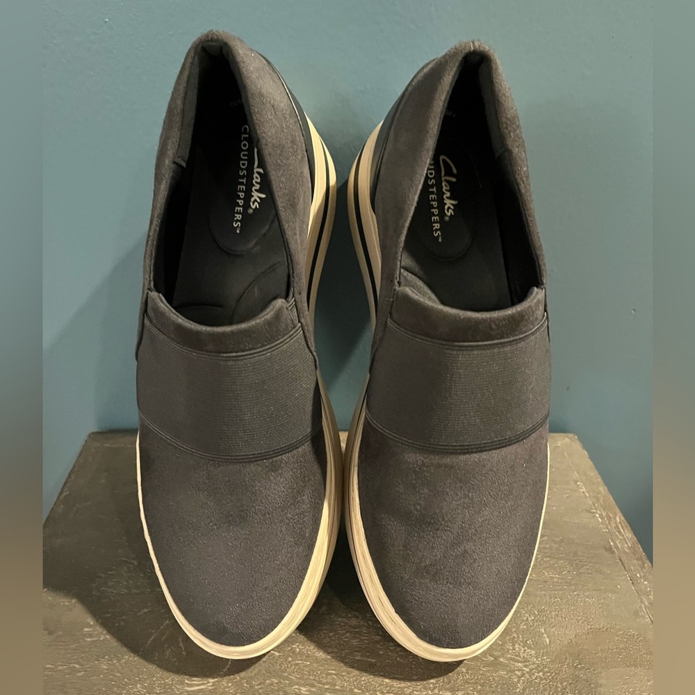 Clark’s Cloudstepper Shoes Women’s Size 8.5